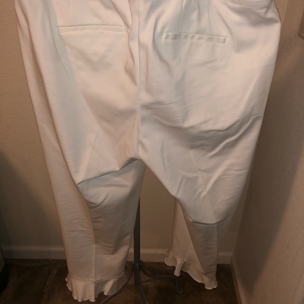 Cropped Pants - Picture 4 of 11